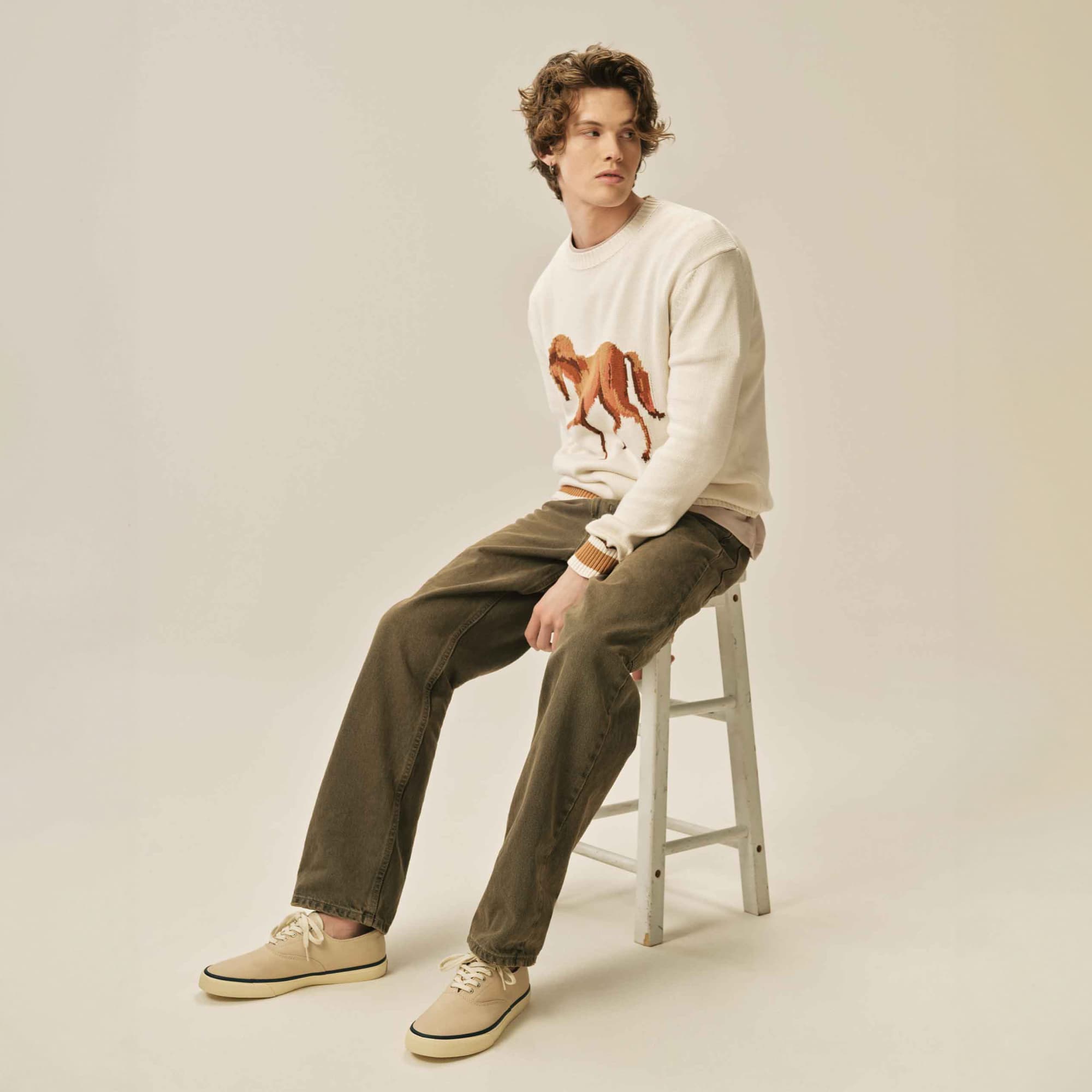 Classiccvo White/Multi Unisex Sneakers - Image 2