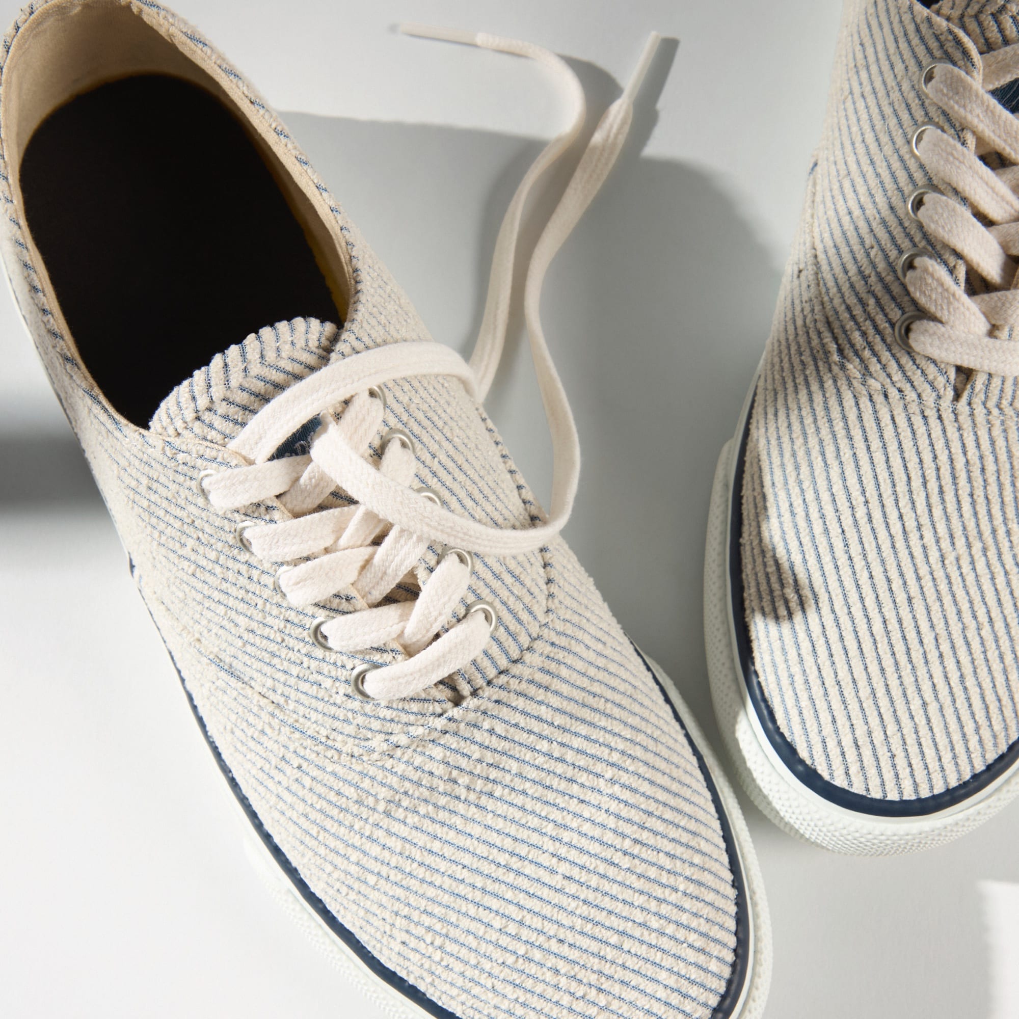 Classiccvo White/Blue Women's Sneakers - Image 8