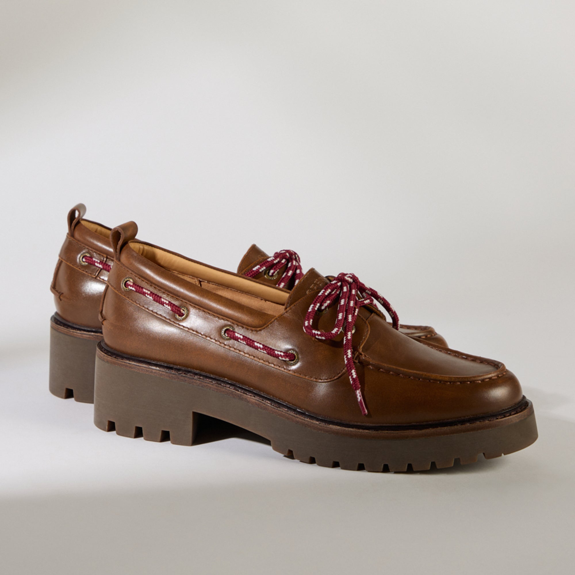 Authentic Original™ Lug 2-Eye Boat Shoe Brown - Image 2